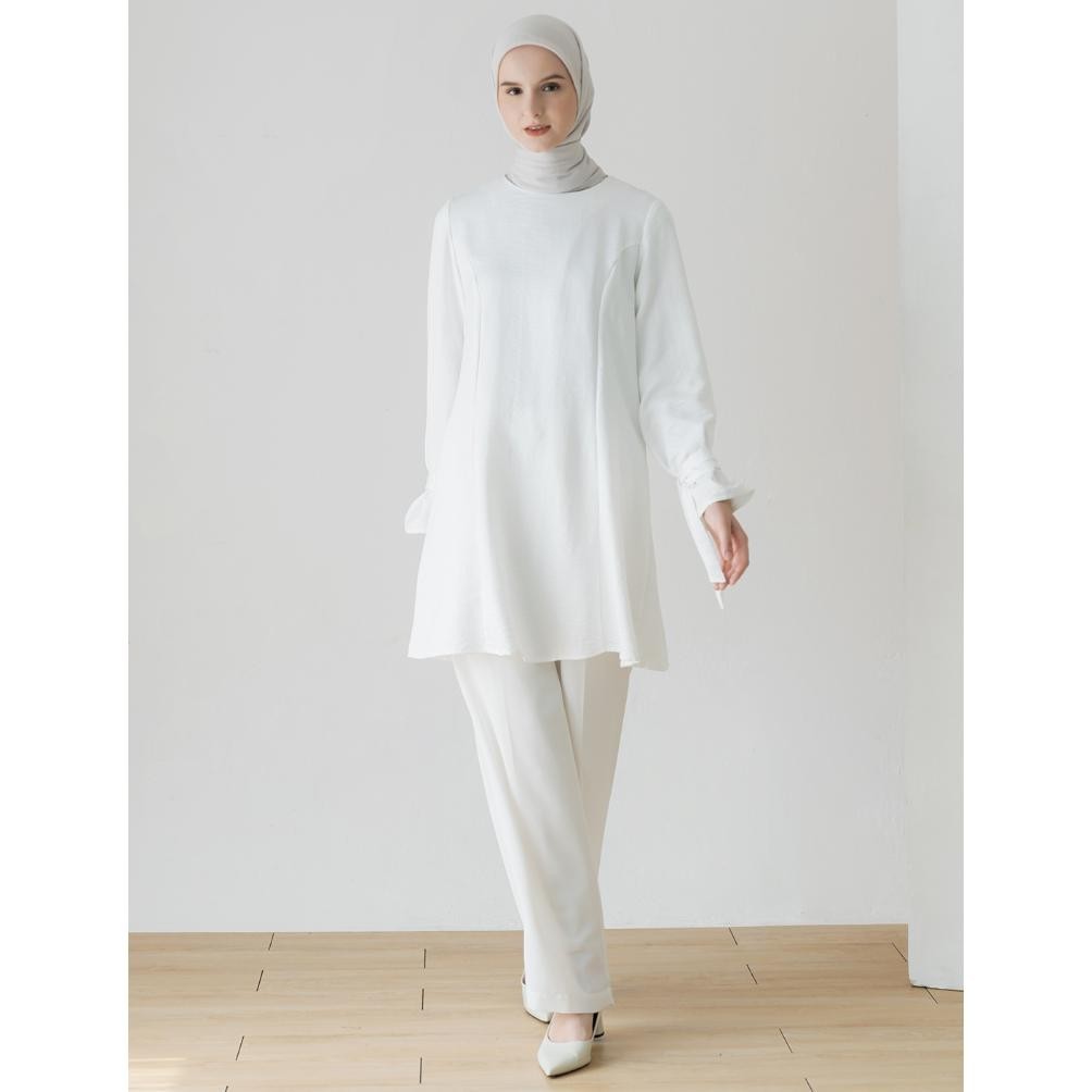 Gaya Muslim yang Menginspirasi. Akshaya by Aska Label - Tunik wanita blouse bahan crinkle anti kusut