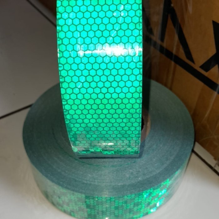 

[Baru] Reflektive Tape Size:50Mm X 50 Yrd-Hijau Terbaru