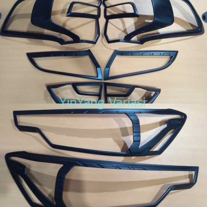 [Ori] Paket Garnish Lampu Depan  Belakang All New Ertiga Hitam Doff Terbaru