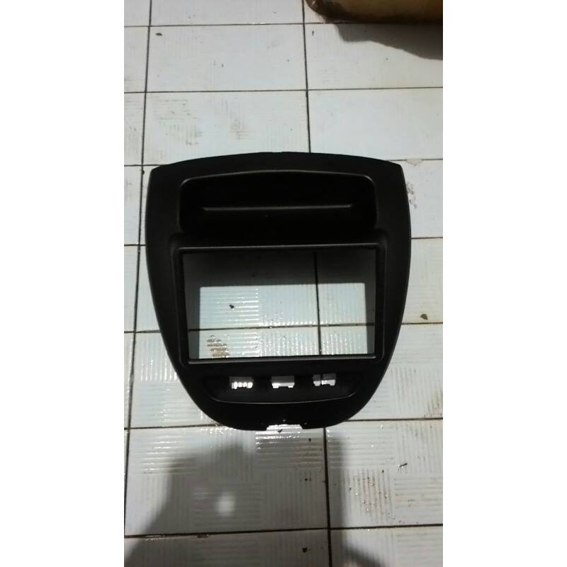 [Baru] Frem Peugeot 107 2005 Terbaru