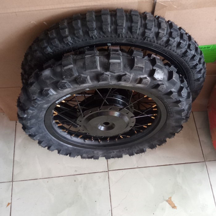 velg paketan beat street/Vario 110 trail ring 14/17; plus ban