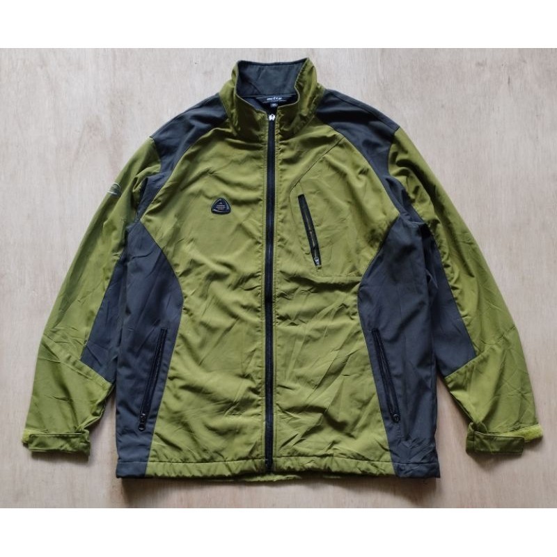 jaket outdoor activ