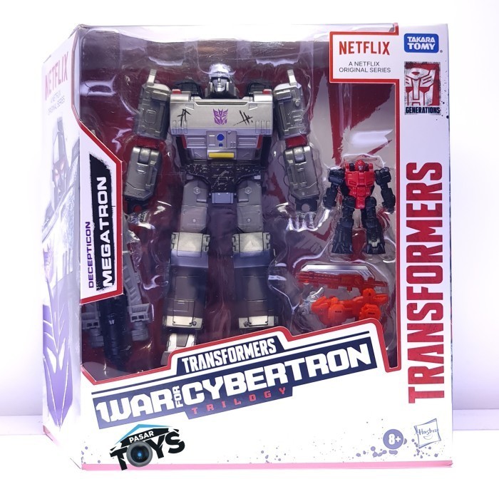 Megatron Transformers Netflix War for Cybertron Trilogy Voyager Class