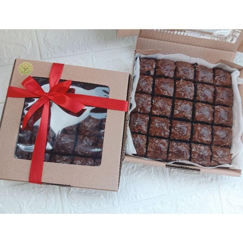 

Termurah Hampers Brownies Cokelat Natal, Valentine, Gift Cinta, Kado Cantik, Kado Spesial Sale