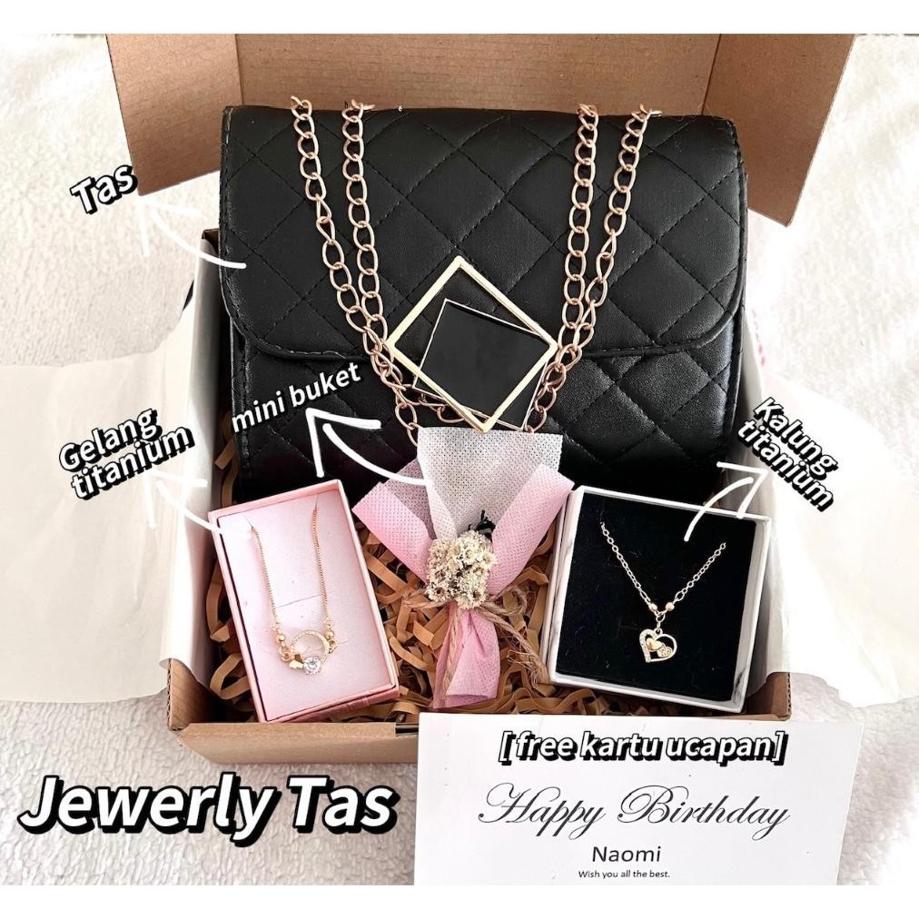 

Diskon Besar [Tas] Kado Hampers Gift Box Hadiah Perempuan Wanita Cewek Cewe Hari Raya Birthday Ulang Tahun Wisuda Graduation Wedding Pernikahan Valentine Lebaran Idul Fitri Hari Ibu Guru Natal Christmas Tahun Baru New Year Big Sale