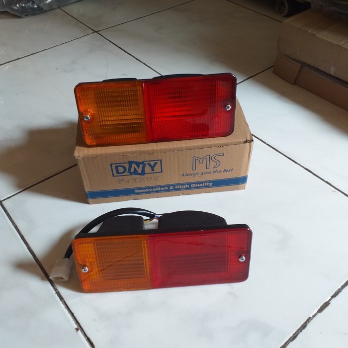 LAMPU STOP BELAKANG GRAND MAX PICK UP