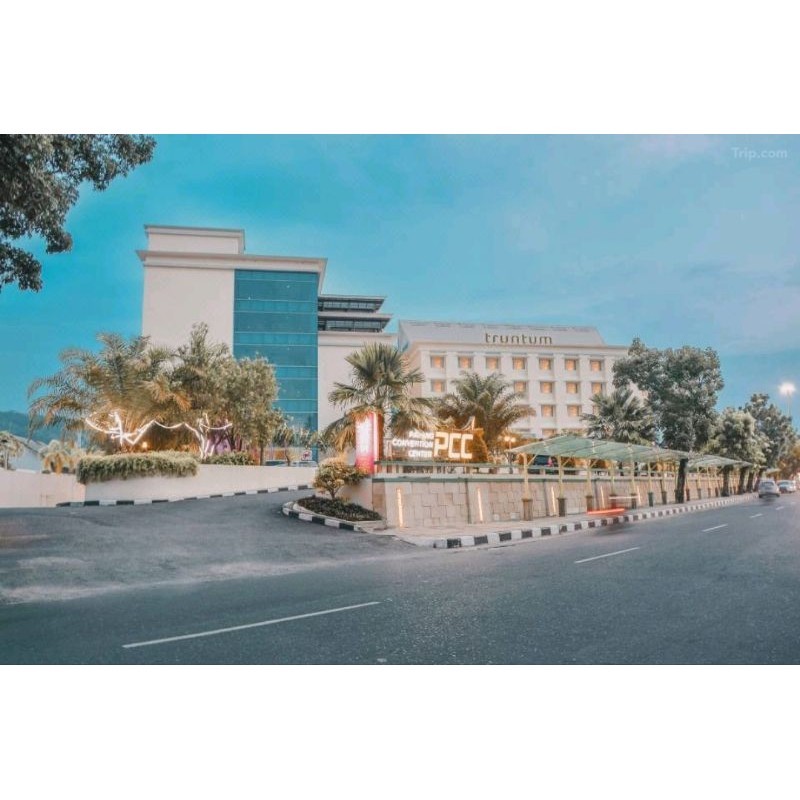 Voucher - HOTEL TRUNTUM PADANG | KOTA PADANG | SUMATERA BARAT | INDONESIA | Pesan Kamar Penginapan D