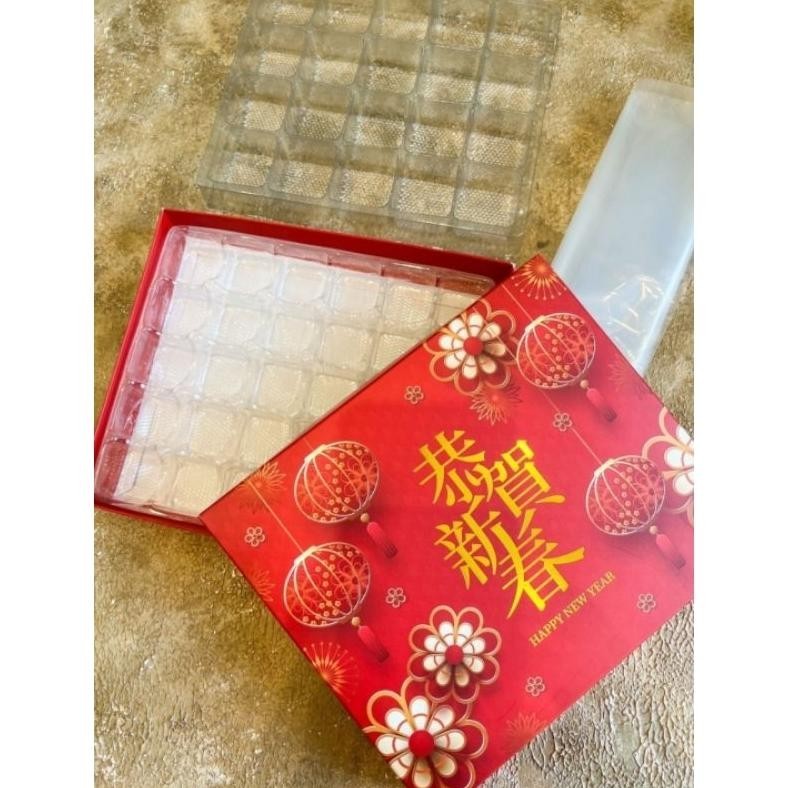 

Termurah Box Nastar Imlek Sekat 20dan30 + Plastik Vacuum Kotak Nastar Imlek Box Nastar CNY Hampers Packaging 2024