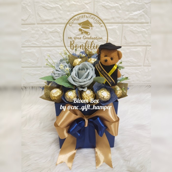 

Ready ferrero bloom box/graduation gift/ferero graduation hamper