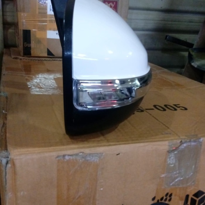 Spion - Kaca Spion Mobil Avanza Velos-Veloz Original Tahun 2013 2014 2015 2016