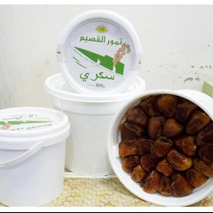 

Kurma - Kurma Sukari 850Gr Ember Sukkari Dates Al Qassim Lembut