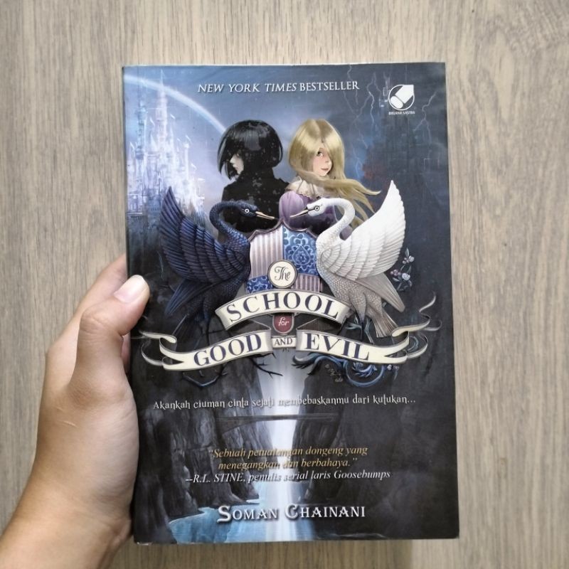 The School for Good and Evil 1-2 by Soman Chainani