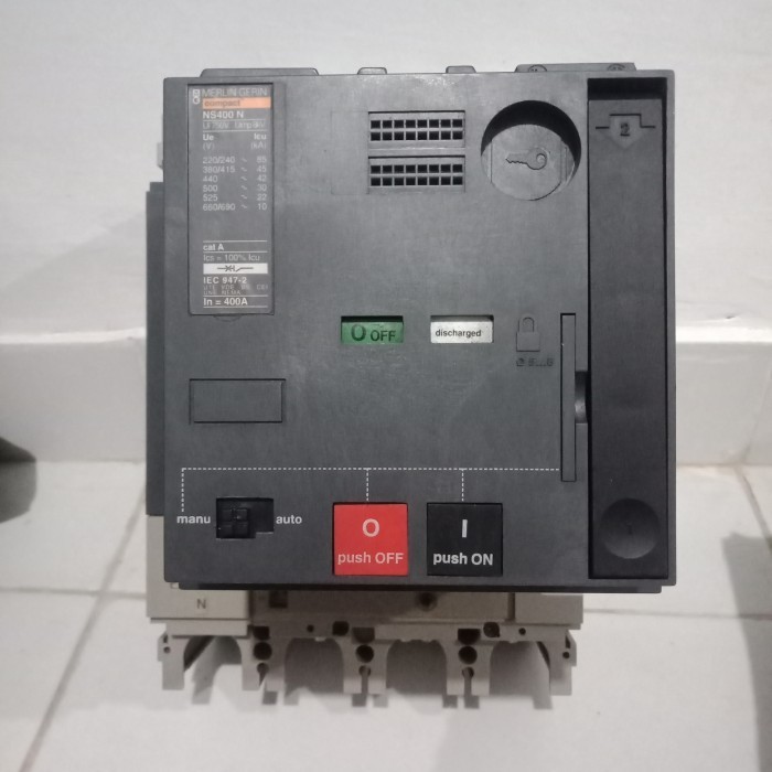 MCCB NS400N 4P 400A + MOTORIZED MERLIN GERLIN