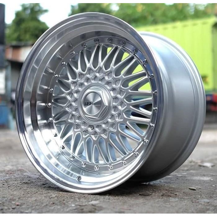 VELG MOBIL RING 17 HSR RS LEBAR PELEK 8,5/10 LUBANG BAUT 4 SILVER LIPS