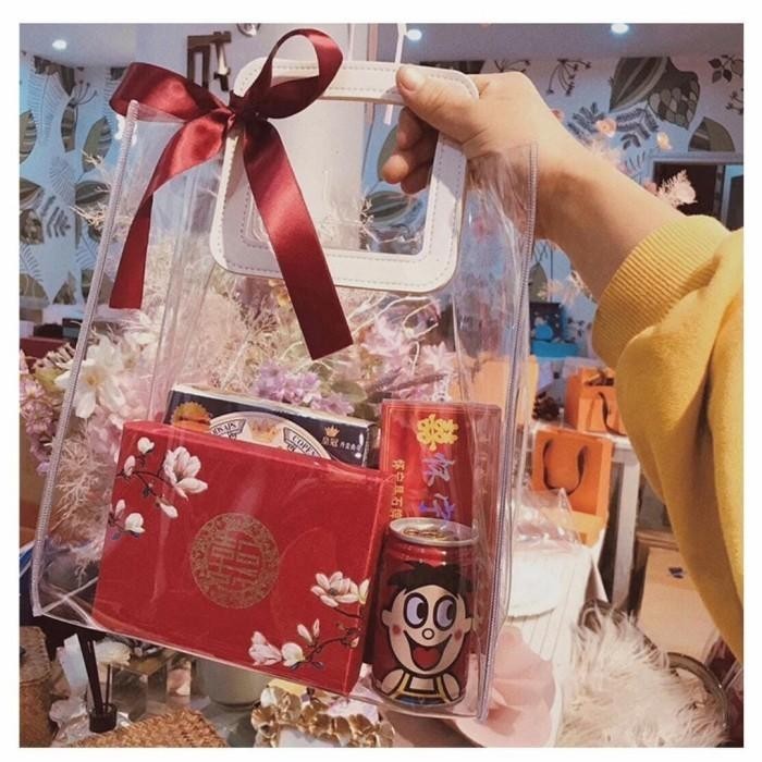 

Tas Mika/ Pvc Bag/ Tas Hampers/Imlek/Lebaran/Natal/Tas Kado/Besar 091