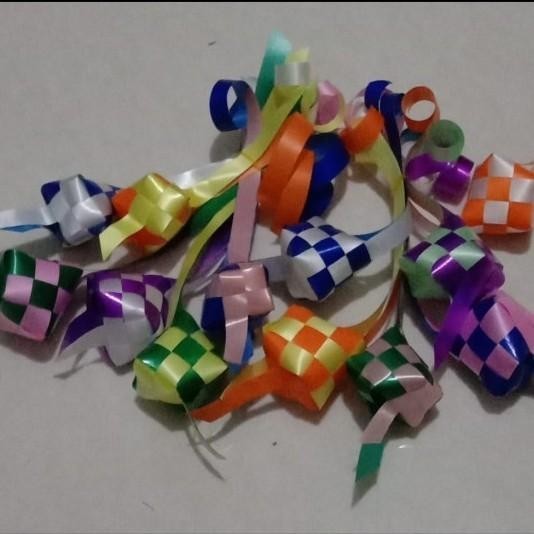 

Ketupat Bawang Pita Jepang Ukuran 3X3Cm, 6 Pcs 033