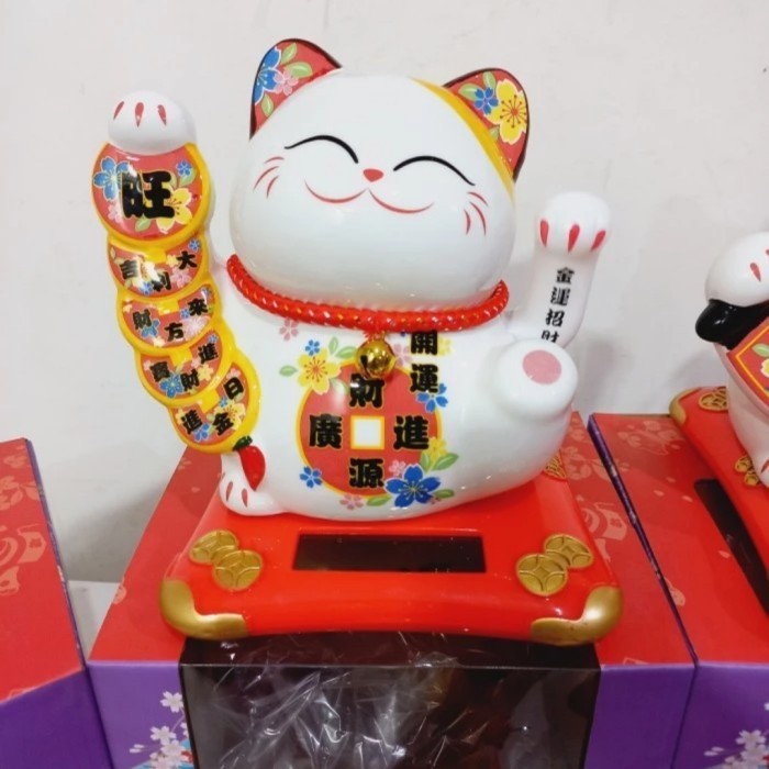 Kucing Hoki Keramik Medium/ Kucing Solar/ Kucing Hoki/Pajangan