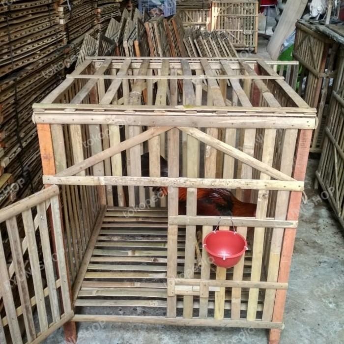 Kandang Bambu Ayam Bangkok