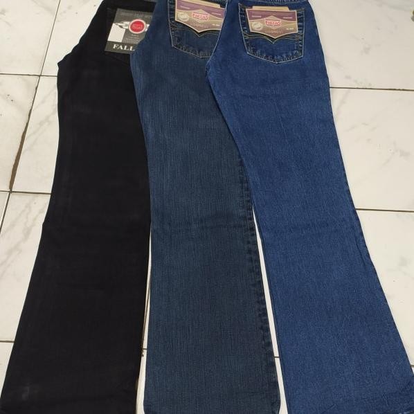 Celana Jeans Cutbray Fallas Pria, Size 27/32