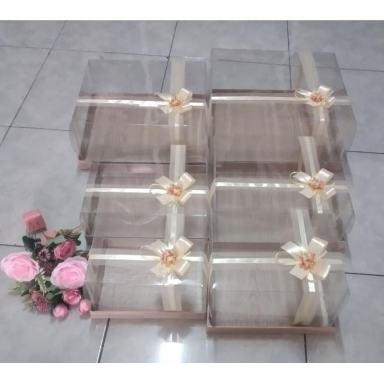 

Beli satu, dapatkan kesempurnaan fashion." Produk PROMO Kotak Hantaran 1 set isi 6 kotak ||