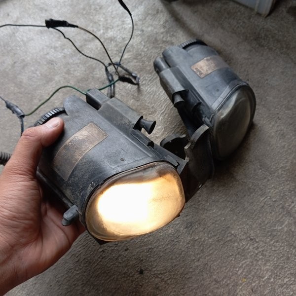 Lampu Kabut Foglamp Fog Lamp Bemper Audi A6 4B C5 Original Valeo 89303061 #Nglilir