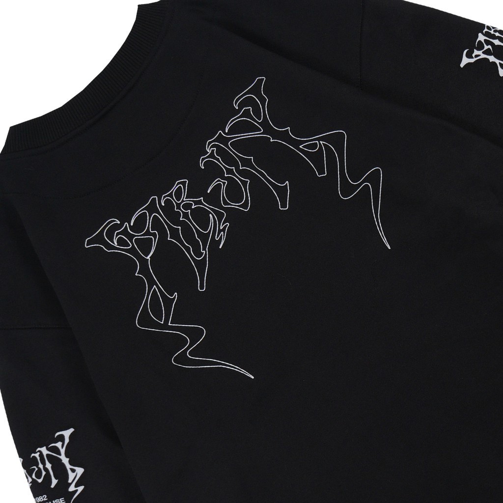 [HEAT IT UP] THE NEWEST MRJN - Black Crewneck Under Black
