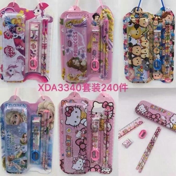 

Trendy Souvenir Ultah / Goodie Bag model kotak pensil kaleng XDA 3340 ,.