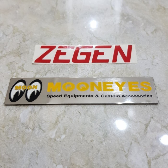emblem mooneyes badge plat