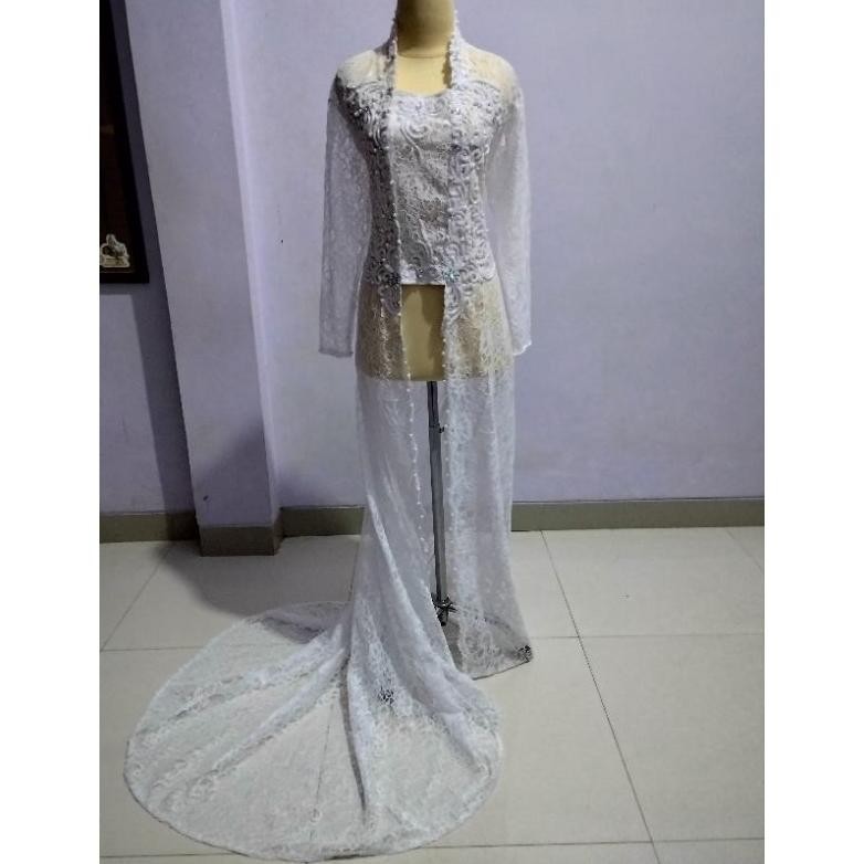 SALE Kebaya Kutubaru Broklat Akad Rania Ekor LARIS