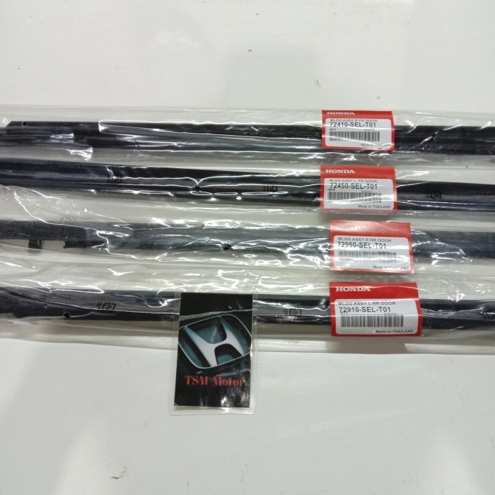 Pelipit karet kaca luar weather strip Honda Jazz City 72450-SEL-T01