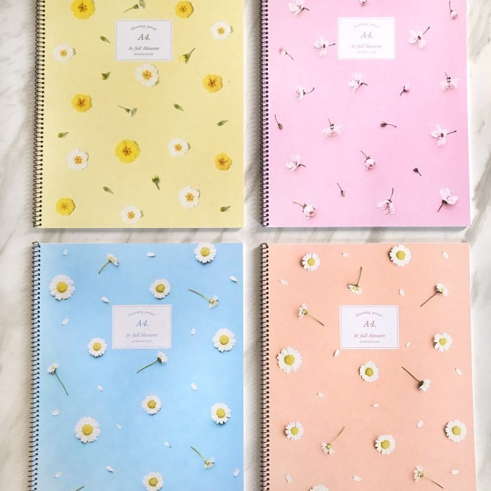 

Star Buku Tulis Notebook A4 Blossom Trendi