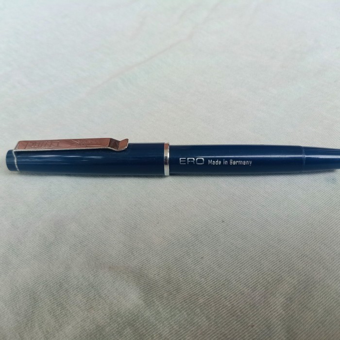

PULPEN ERO GERMANY FOUNTAIN BLUE NAVY NIB M HARGA DISKON