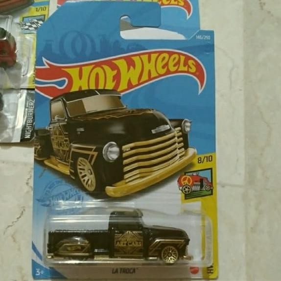 Hotwheels la troca hitam