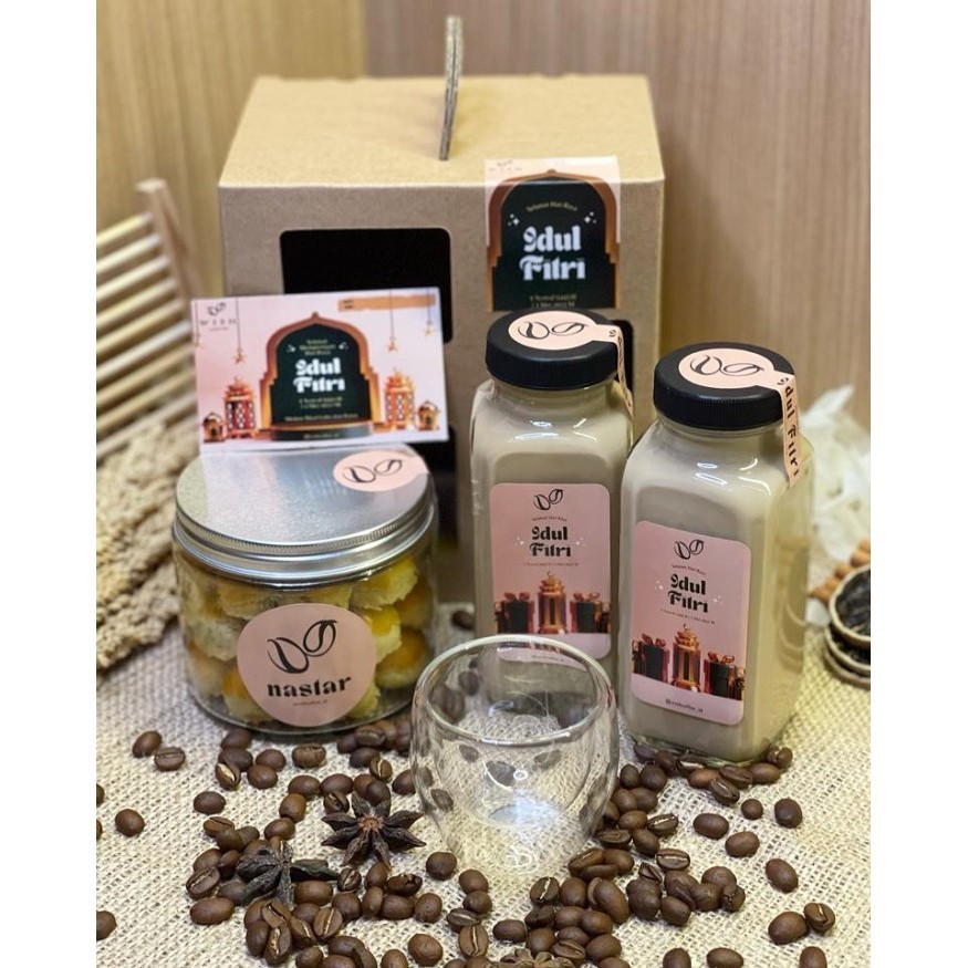 

Limited Hampers / Gift Box Idul Fitri Lebaran 2 Premium Coffee / kopi Nastar Baru!