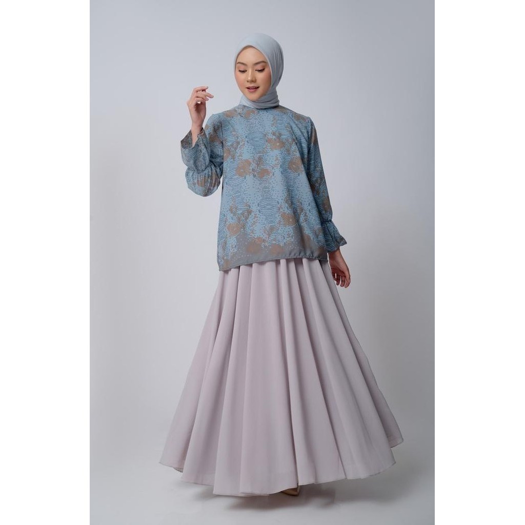 Zm Zaskia Mecca - Natusha Baby Blue Blouse - Jelita Indonesia Likupang