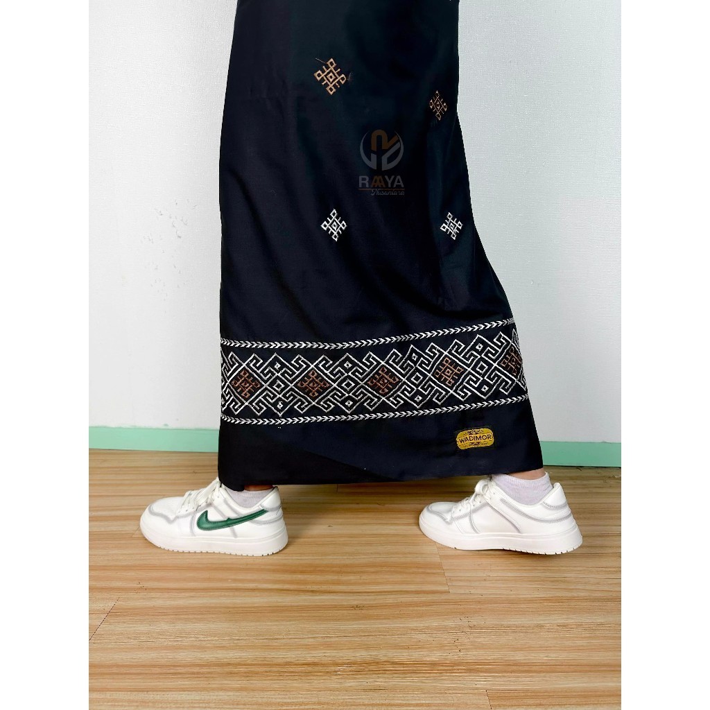PREMIUM Wadimor-Sarung Bordir Motif Elegan mewah