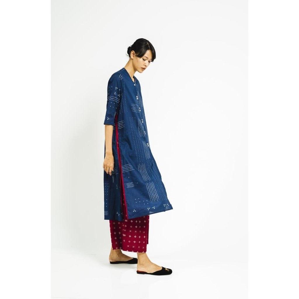 Baju Panjang Ombak Laut Biru