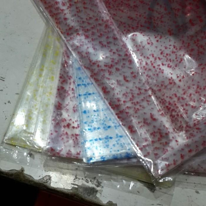 

Kantong Toples Lebaran Uk.28Cmx45Cm 058