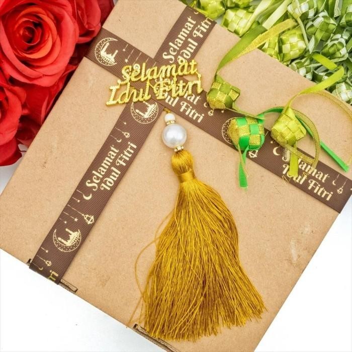 

Tassel Gantungan Mutiara Hiasan Hampers Idul Fitri Lebaran Emas Coklat 061