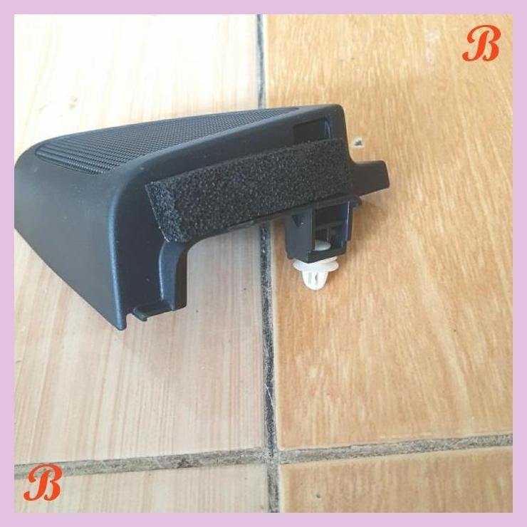 | GRG | TUTUP BAUT SPION DALAM KIRI TOYOTA COROLLA ALTIS 67492 02310