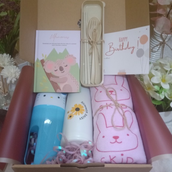 

Dece Hampers Anak Perempuan Kado Ulang Tahun Anak Perempuan