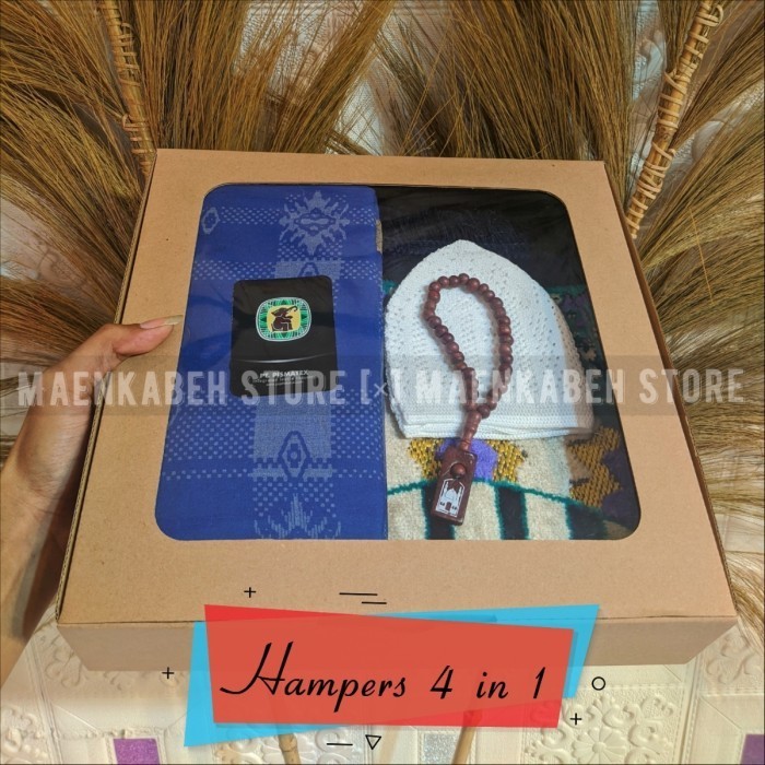 

Hampers Souvenir Sajadah Sarung Peci Tasbih - Hampers Alat Sholat