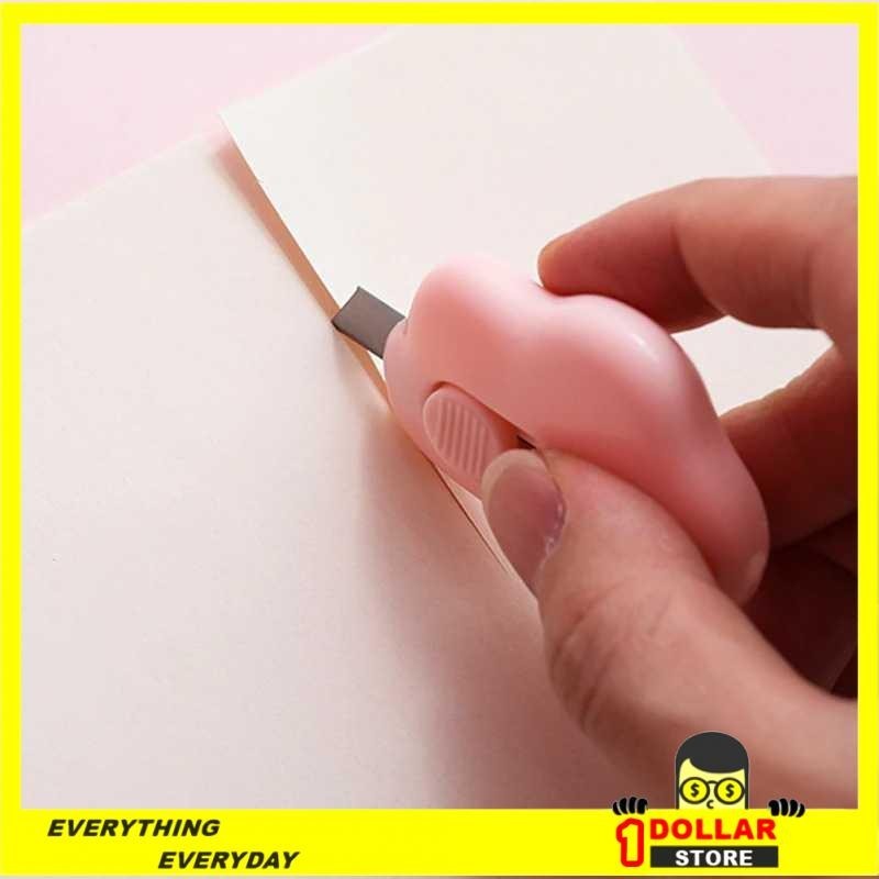 

$1 Pisau Cutter Mini Pemotong Kertas Desain Cloud