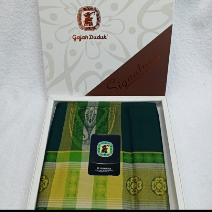 Sarung Gajah Duduk Signature