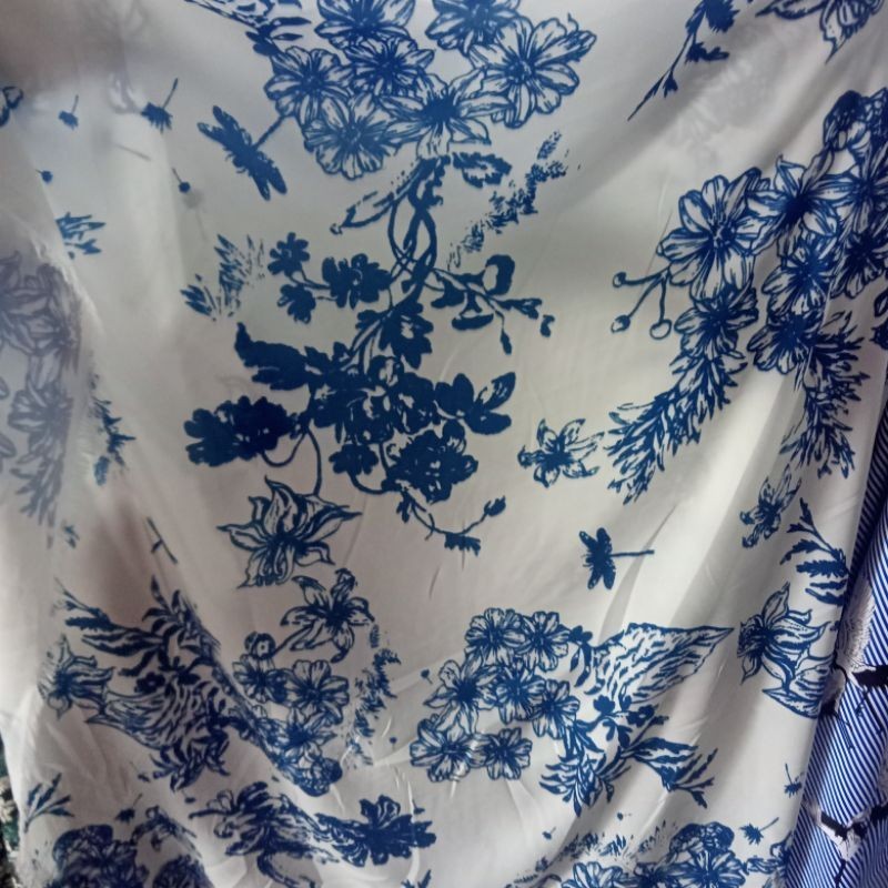 Kain Wolfis Sutra Motif Bunga - Kain Wolfis Garmen - Kain Meteran MD | Harga Per Setengah Meter