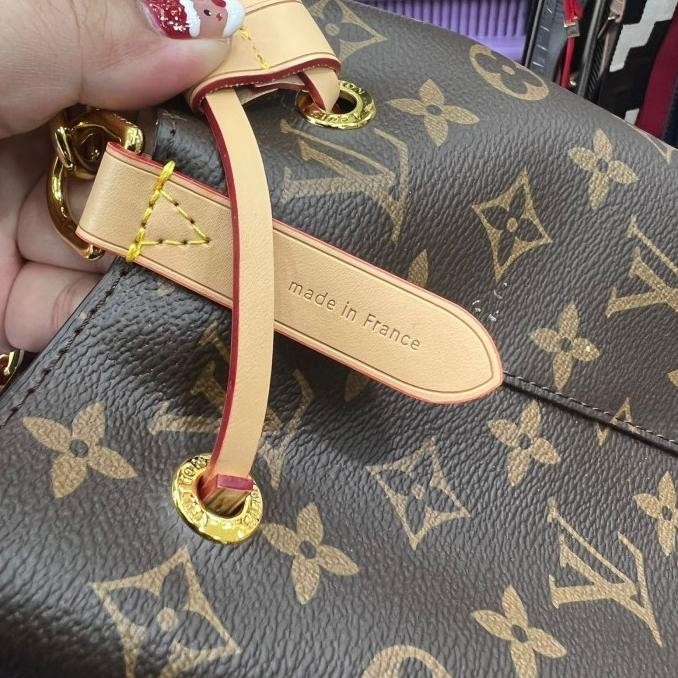 Tas Selempang Wanita Serut Coffee Angeliside