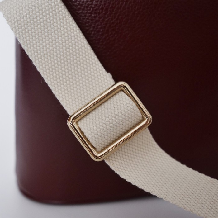 Povilo Nona Sling Bag Burgundy