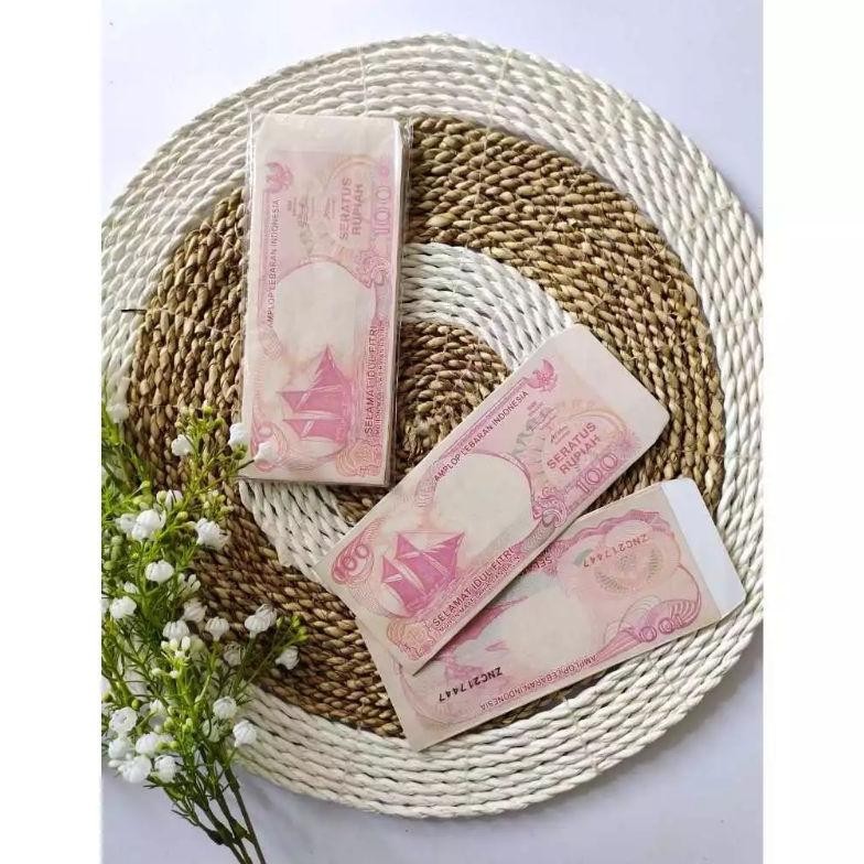 

Serba Murah (Seri Uang Jadul) Amplop Lebaran Panjang. Isi 8. Free Double Tape Stock Terbatas