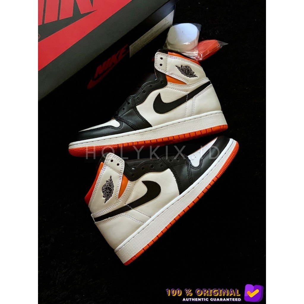 Air Jordan 1 High OG Electro Orange (GS) - 3.5Y