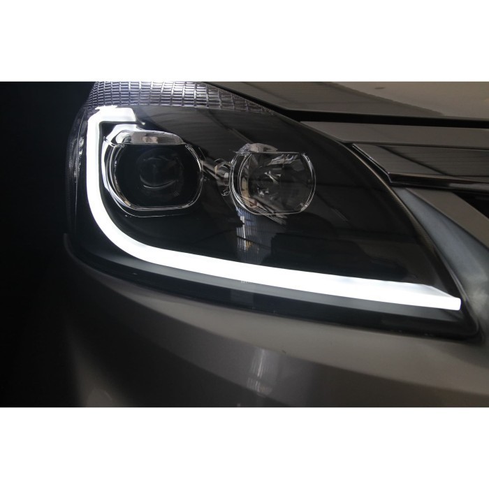 Yz Head Lamp/Lampu Depan Mobil Toyota Avanza 2012